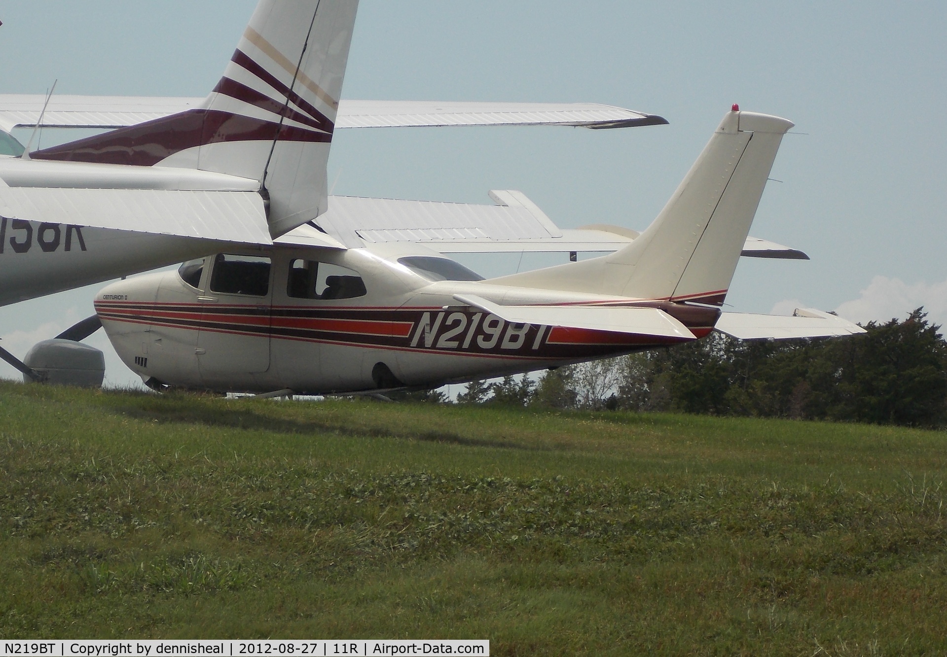 N219BT, 1976 Cessna T210L Turbo Centurion C/N 21061568, 1976 CESSNA T210L