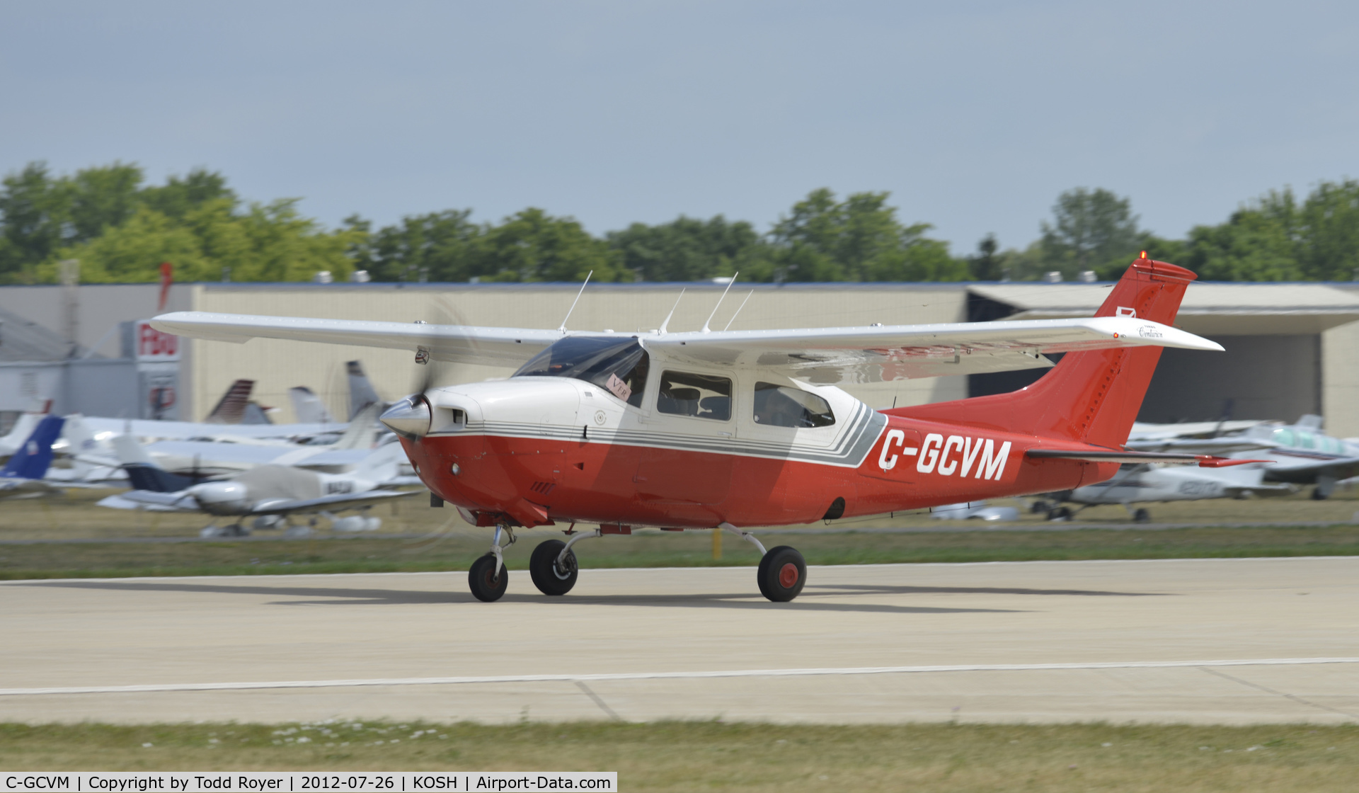 C-GCVM, Cessna T210L Turbo Centurion C/N 21060641, Airventure 2012