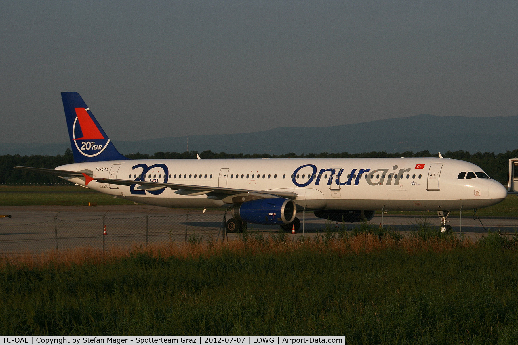 TC-OAL, 1999 Airbus A321-231 C/N 1004, Onur Air A321-231