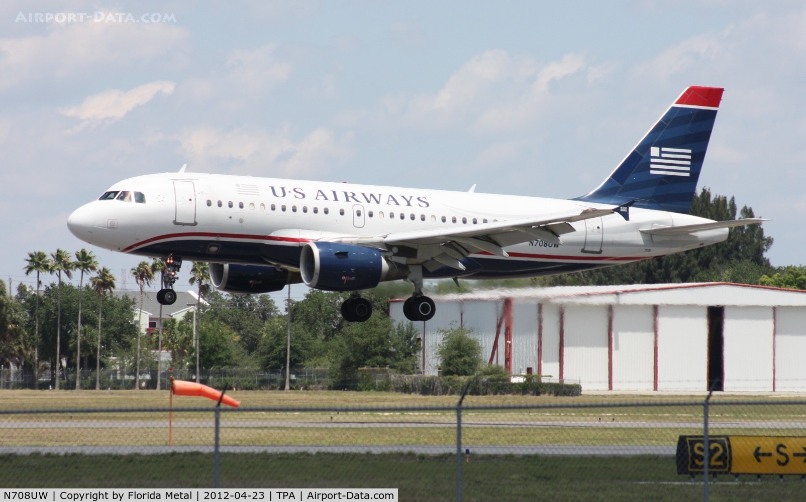 N708UW, 1999 Airbus A319-112 C/N 0972, US Airways A319
