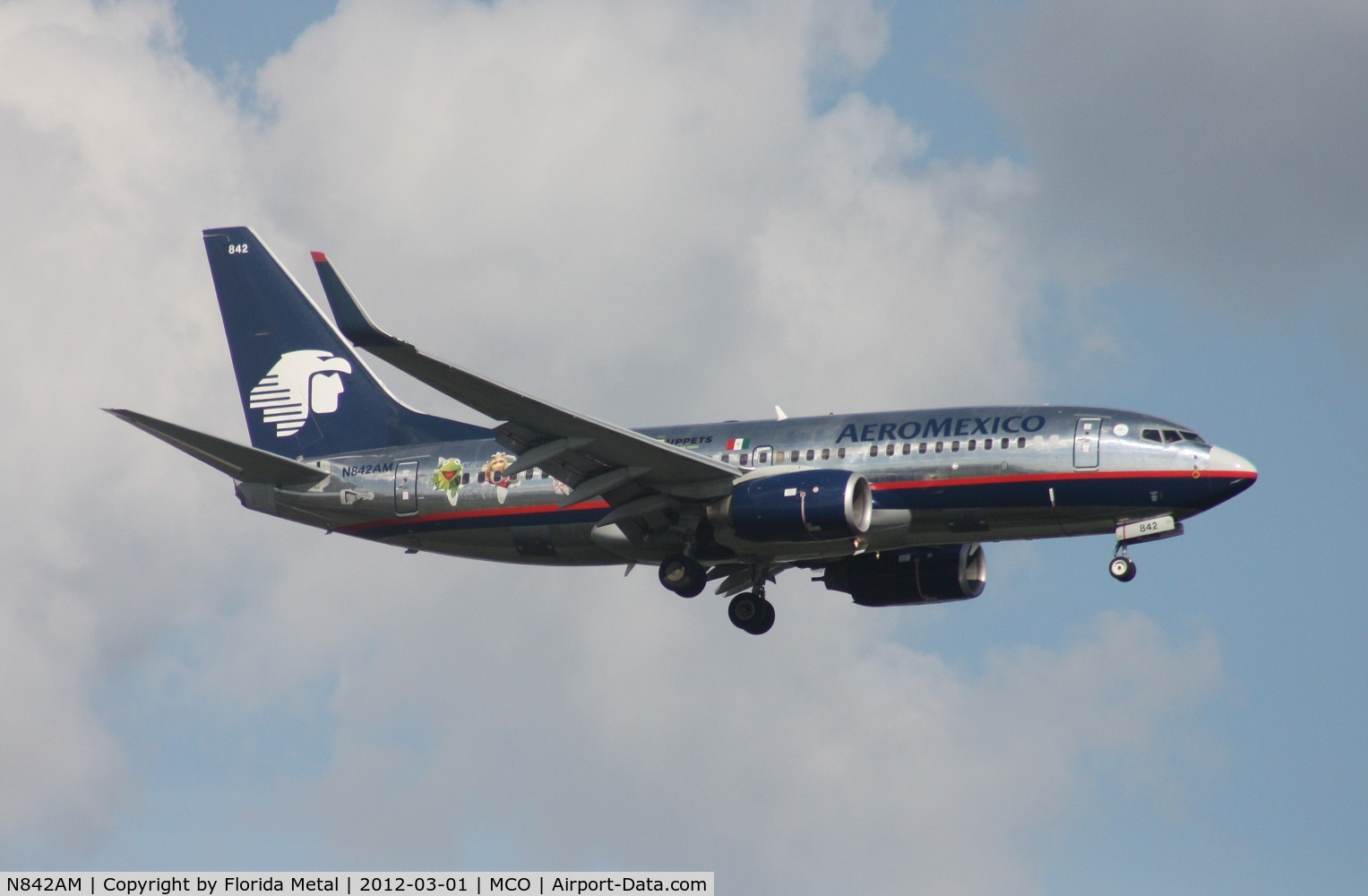 N842AM, 2005 Boeing 737-752 C/N 32842, Aeromexico 