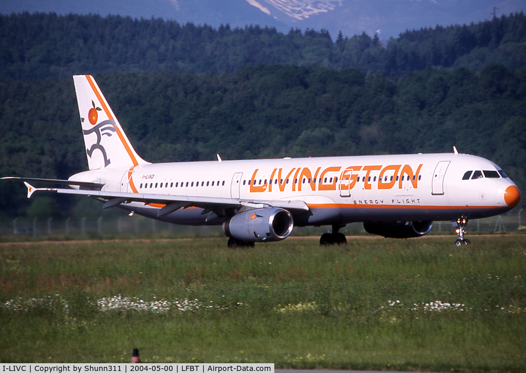 I-LIVC, 2000 Airbus A321-231 C/N 1202, Taking off rwy 02