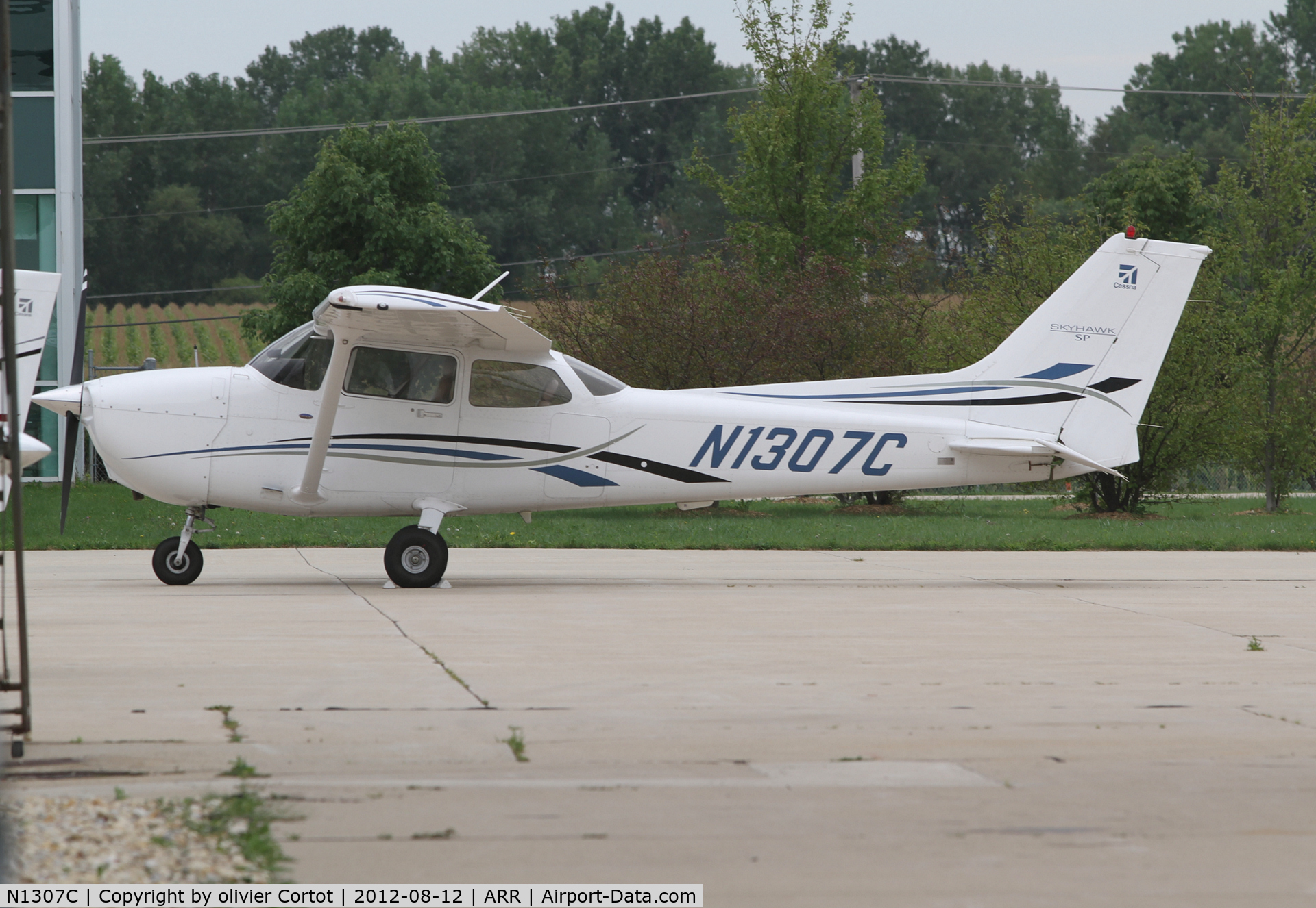 N1307C, 2006 Cessna 172S C/N 172S10337, Aurora airport