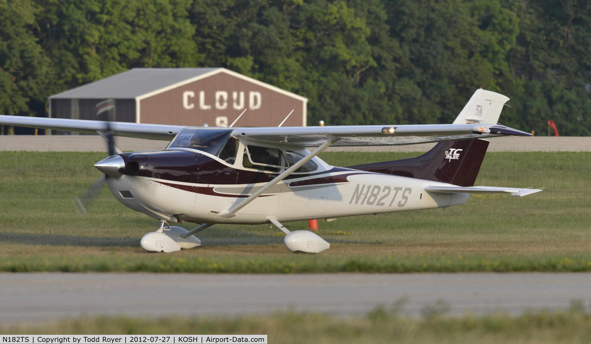 N182TS, 2004 Cessna T182T Turbo Skylane C/N T18208237, Airventure 2012
