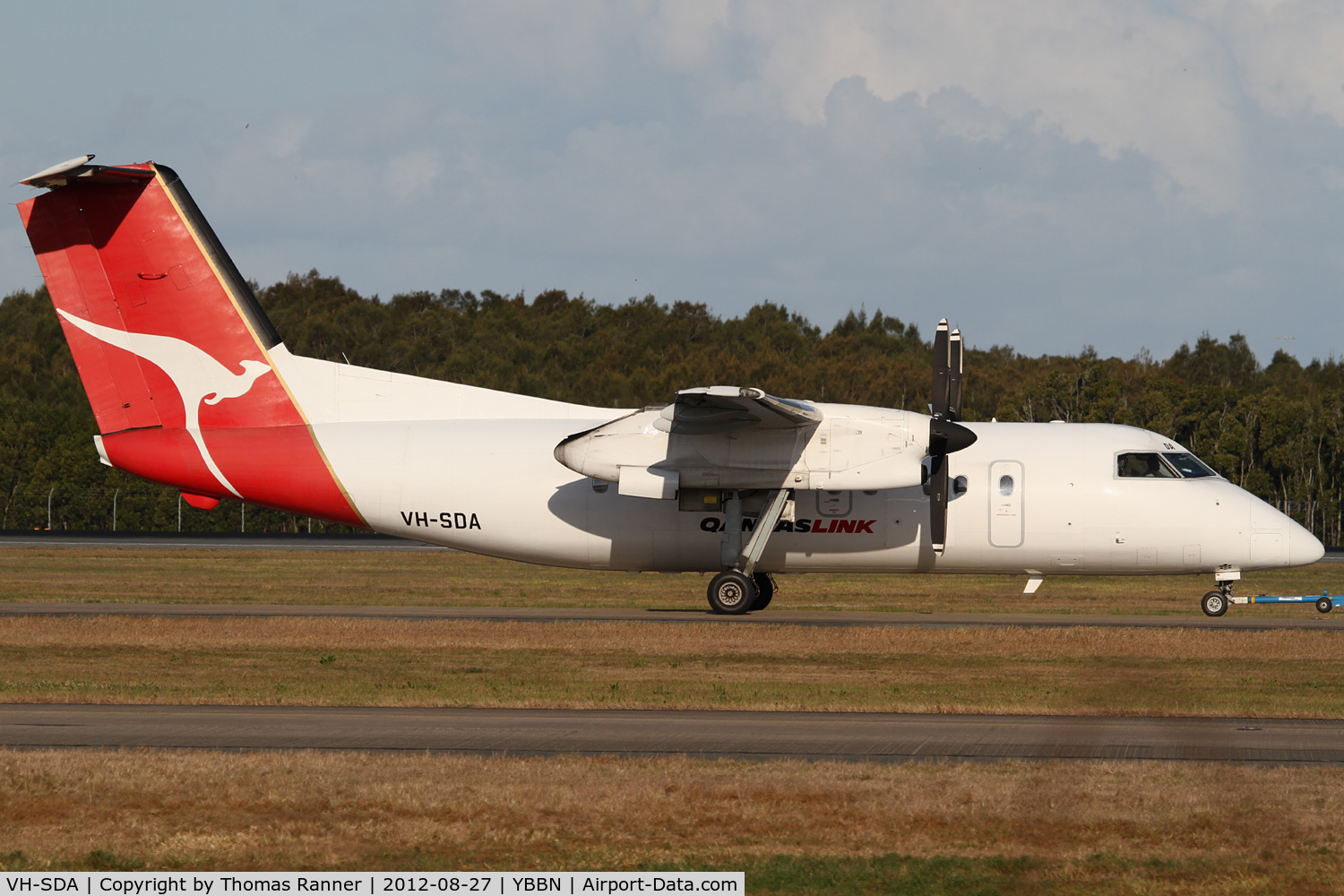 VH-SDA, 1997 De Havilland Canada DHC-8-202 Dash 8 C/N 482, QantasLink DHC-8