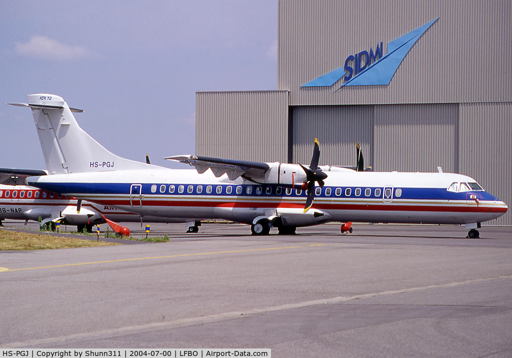 HS-PGJ, 1994 ATR 72-212 C/N 422, Stored after returning to lessor and replaced by new machines... Old c/s without titles.