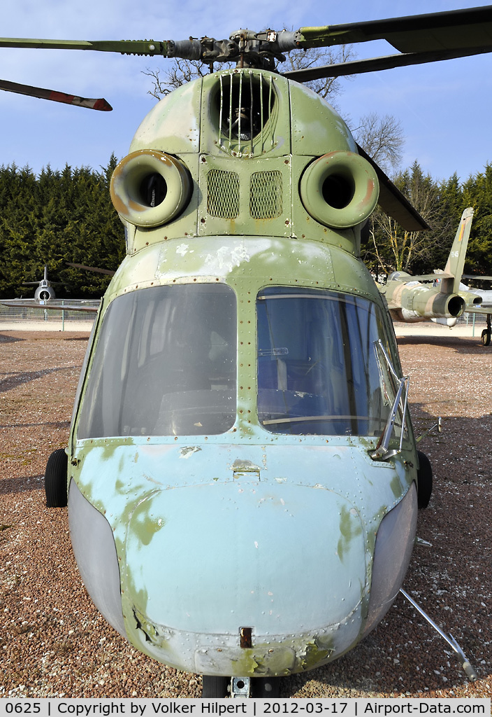 0625, Mil Mi-2M C/N 560625038, at Savigny-les-Beaune