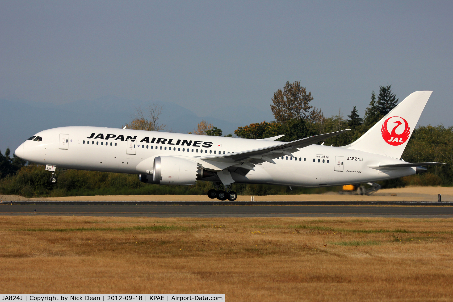 JA824J, 2011 Boeing 787-846 Dreamliner C/N 34834, KPAE/PAE