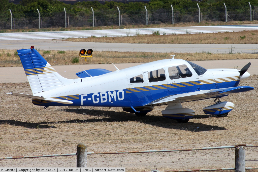 F-GBMO, Piper PA-28-181 Archer C/N 287990361, Parked. Crashed in march 2014
