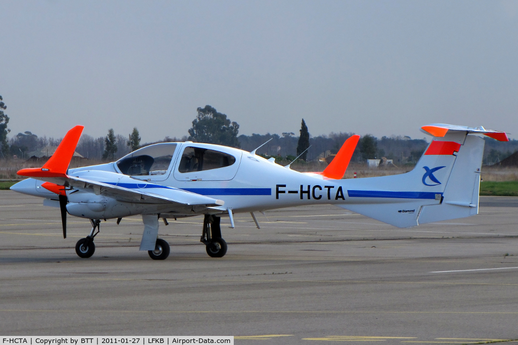 F-HCTA, 2008 Diamond DA-42 NG Turbo Twin Star C/N 42.298, Parked