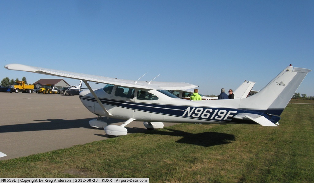 N9619E, 1984 Cessna 182R Skylane C/N 18268430, 2012 Lac Qui Parle County Airport Fly-in