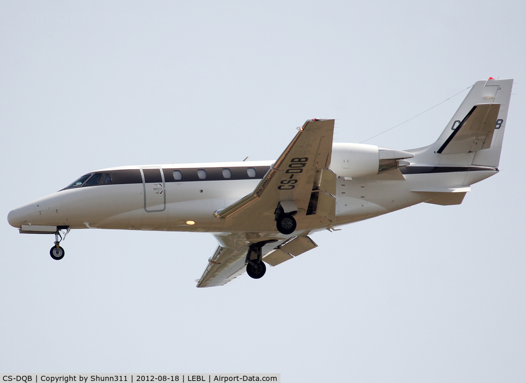 CS-DQB, 2008 Cessna 560XL Citation XLS C/N 560-5803, Landing rwy 07L