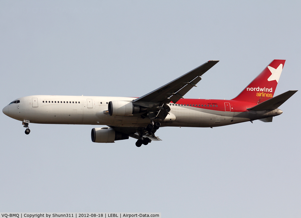 VQ-BMQ, 1996 Boeing 767-306 C/N 28098, Landing rwy 07L without titles on fuselage