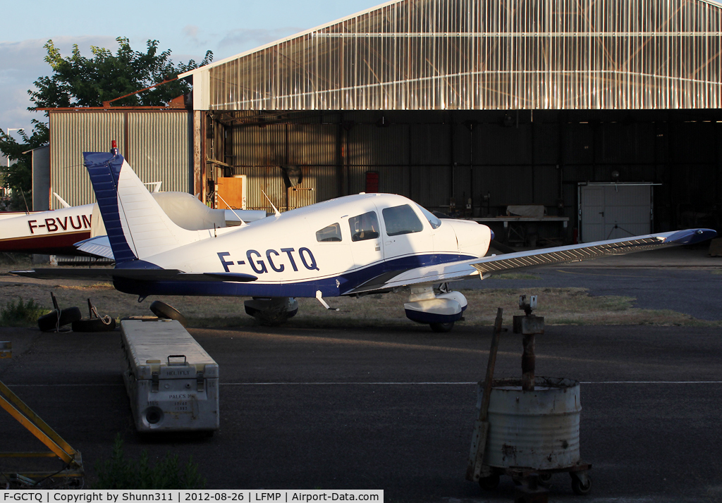 F-GCTQ, Piper PA-28-181 C/N 288090297, Parked at the Airclub...