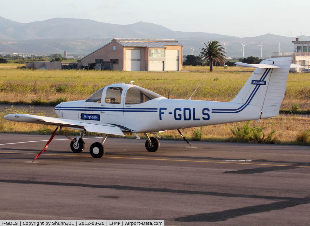 F-GDLS, Piper PA-38-112 Tomahawk Tomahawk C/N 3880A0093, Parked at the Airclub...