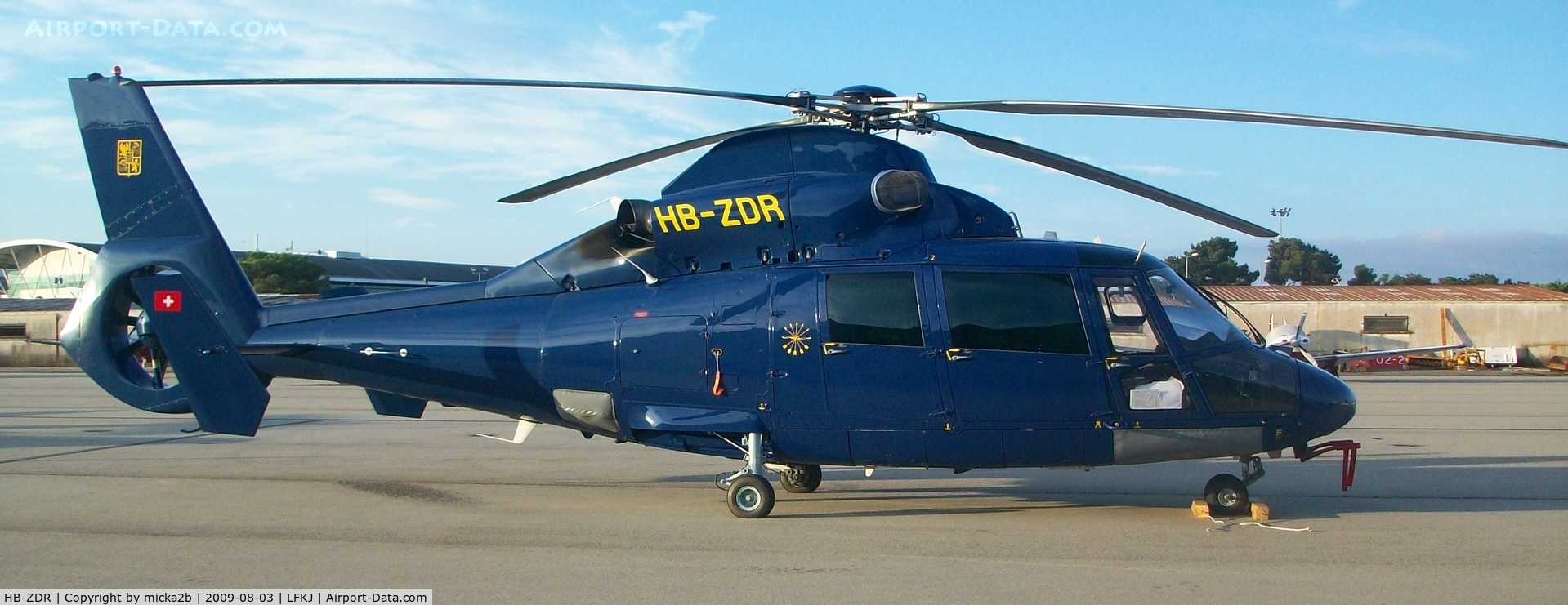 HB-ZDR, 2001 Eurocopter AS-365N-3 Dauphin 2 C/N 6584, Parked