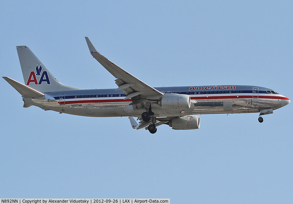 N892NN, 2012 Boeing 737-823 C/N 31145, Landing at the LAX.