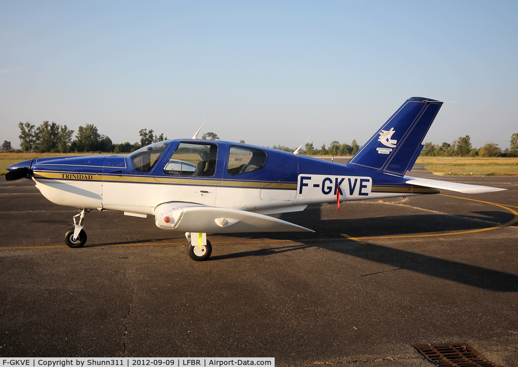 F-GKVE, Socata TB-20 C/N 1245, Parked at the Airclub...