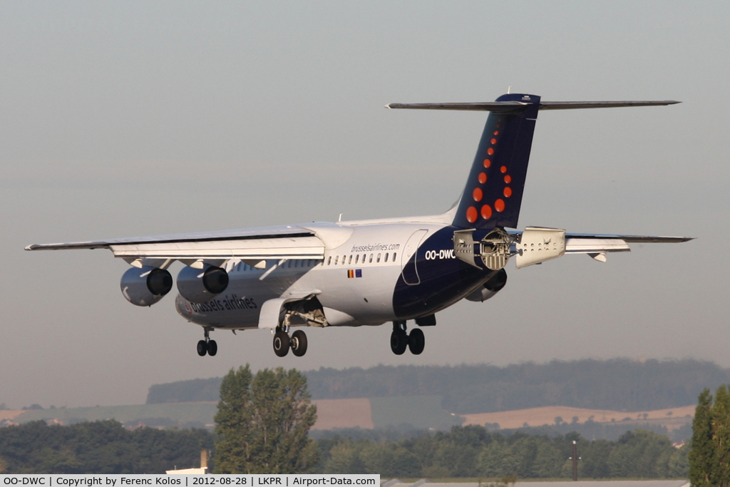 OO-DWC, 1998 British Aerospace Avro 146-RJ100 C/N E3322, Praha