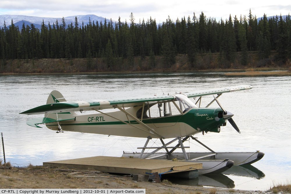 CF-RTL, 1951 Piper PA-18-125 Super Cub C/N 18 762, On the Yukon River downstream from Whitehorse, Yukon.