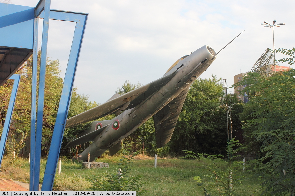 001, Mikoyan-Gurevich MiG-19PM C/N Not found 001, Mikoyan Gurevich MiG-19PM on a pole outside BVVS Headquarters, Tsarigradsko Shose
in Sofia