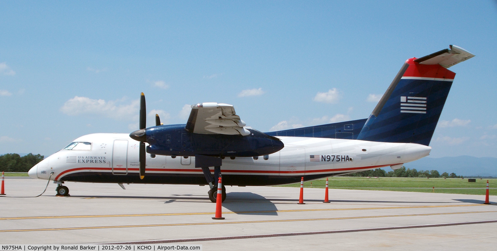 N975HA, Boeing DHC-8-102 C/N 176, CHO, VA