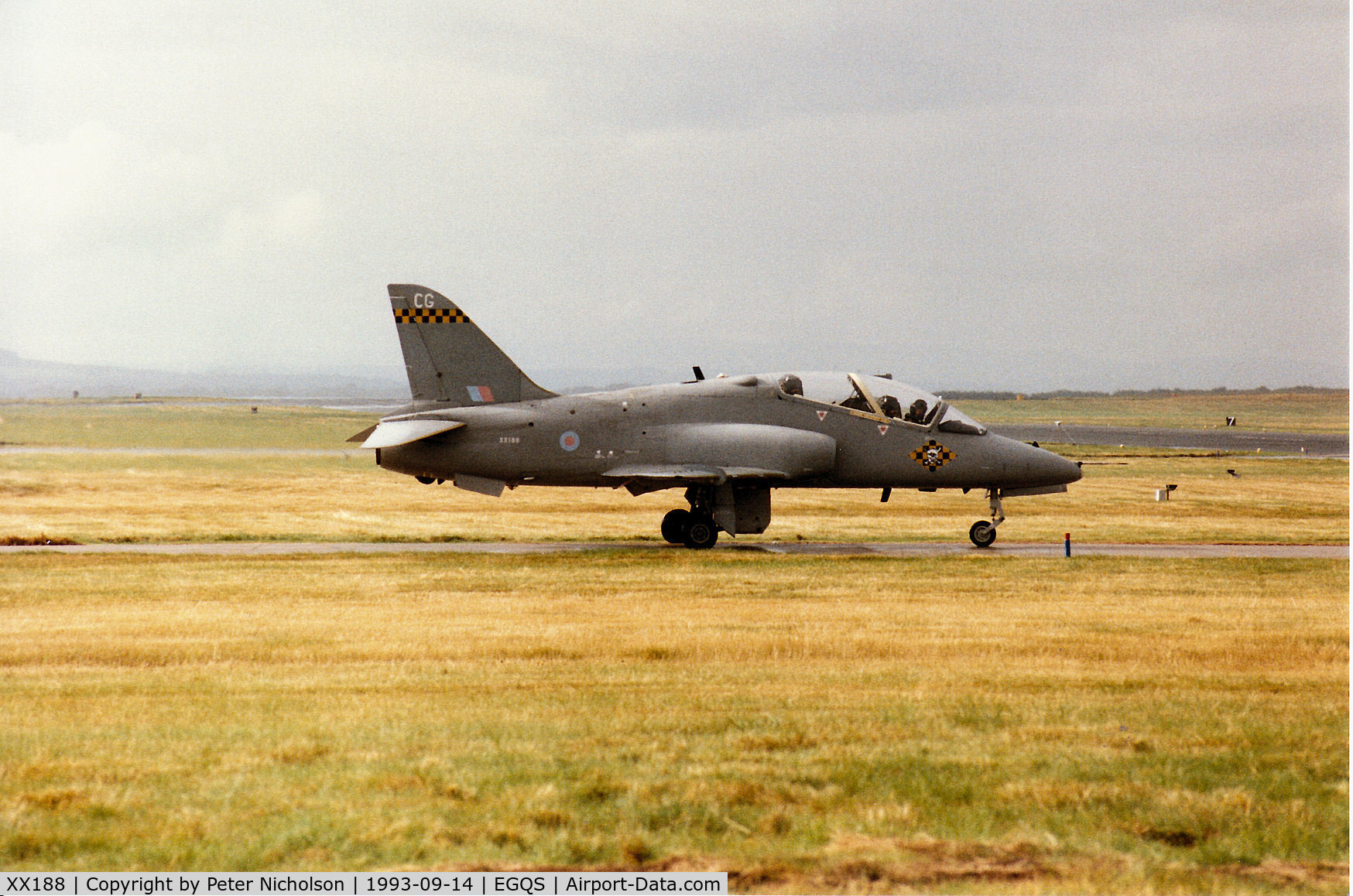 XX188, 1977 Hawker Siddeley Hawk T.1A C/N 035/312035, Hawk T.1A of 100 Squadron at RAF Leeming preparing to join Runway 23 at RAF Lossiemouth in September 1993 on an Exercise Solid Stance mission.
