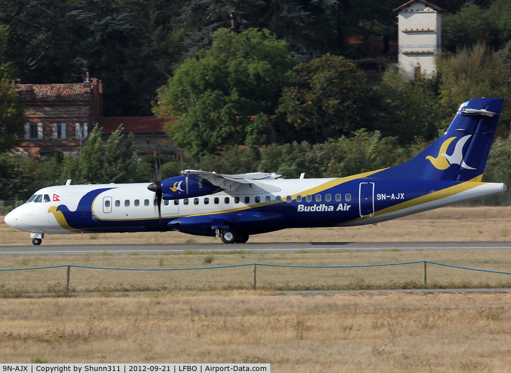 9N-AJX, 1999 ATR 72-212A C/N 578, Delivery day... left side...