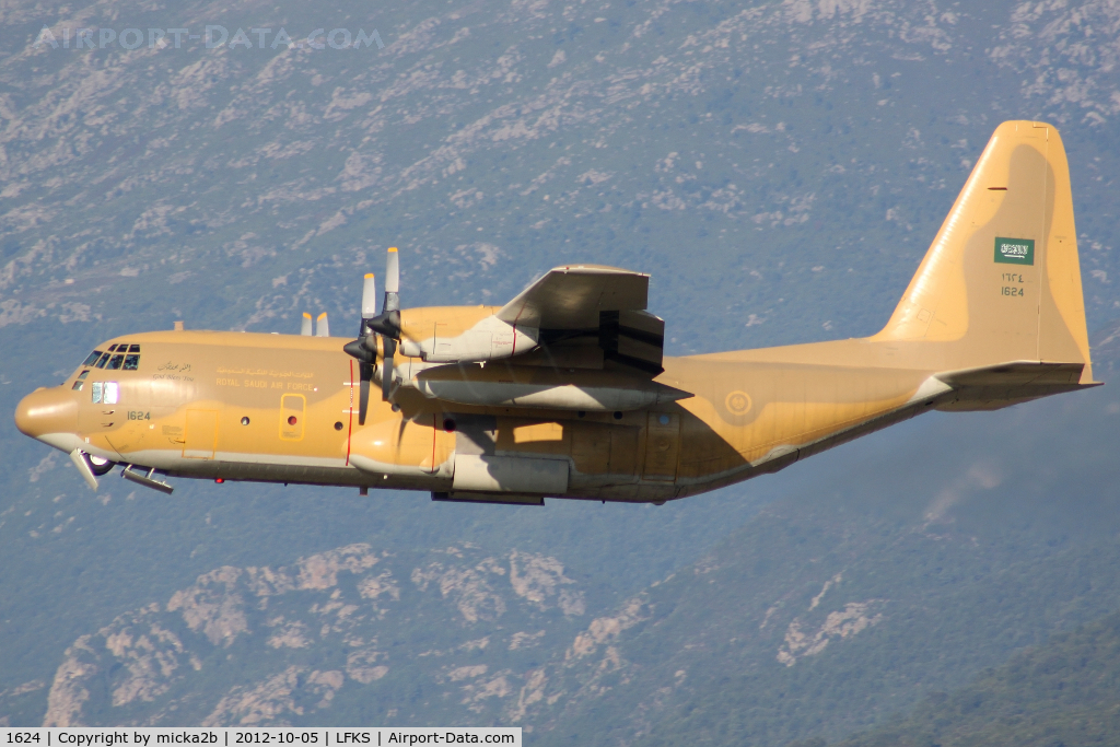 1624, Lockheed C-130H Hercules C/N 382-5267, Take off