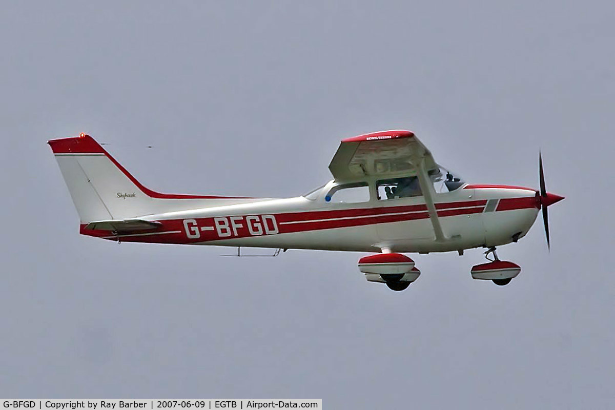 G-BFGD, 1977 Reims F172N Skyhawk C/N 1545, R/Cessna F.172N Skyhawk [1545] Booker~G 09/06/2007