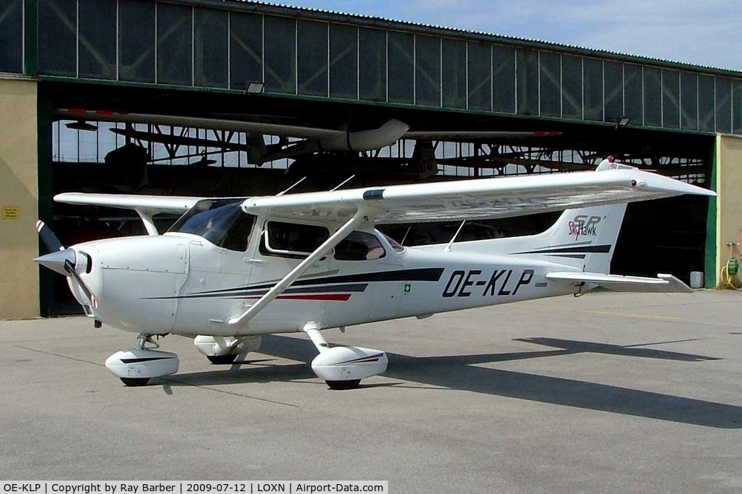 OE-KLP, Cessna 172S C/N 172S8814, Cessna 172S Skyhawk SP [172S-8814] Wiener Neustadt West~OE 12/07/2009