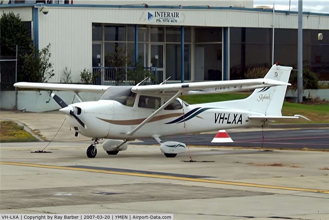VH-LXA, 2000 Cessna 172R C/N 17280906, Cessna 172R Skyhawk [172-80906] Essendon~VH 20/03/2007