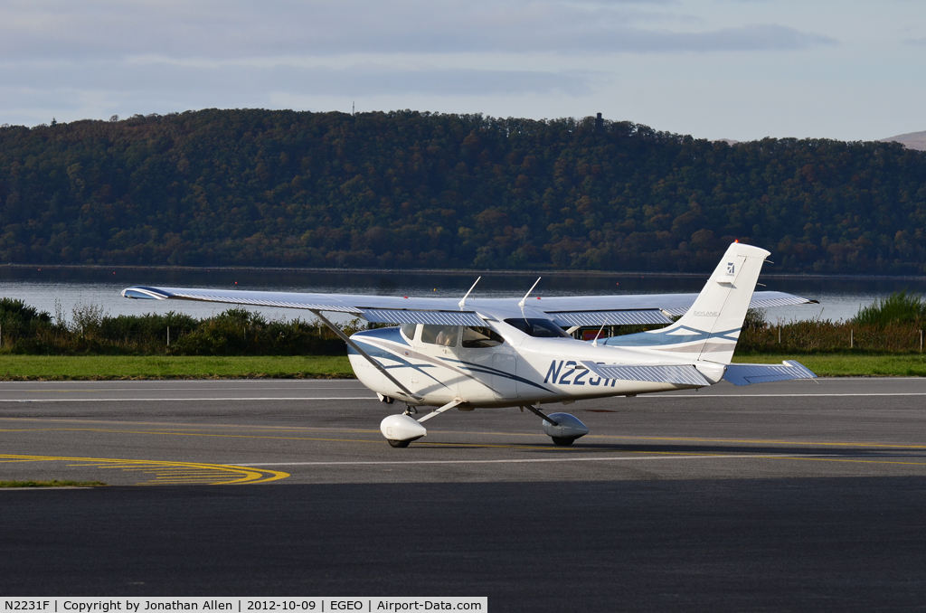 N2231F, 2007 Cessna 182T Skylane C/N 18281925, Departing from Oban Airport, Scotland.