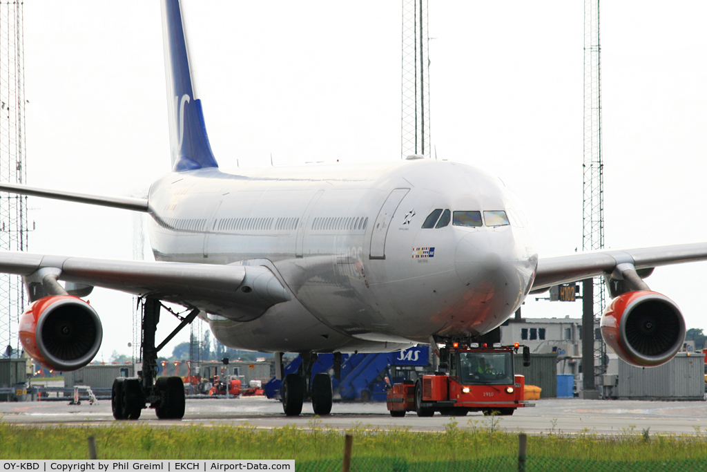 OY-KBD, 2002 Airbus A340-313X C/N 470, Taken at EKCH.