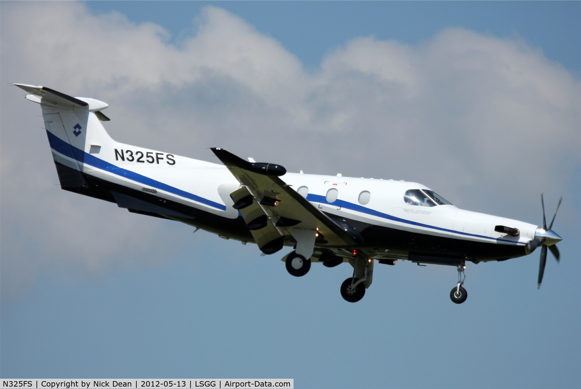 N325FS, 2006 Pilatus PC-12/47 C/N 746, LSGG/GVA EBACE 2012