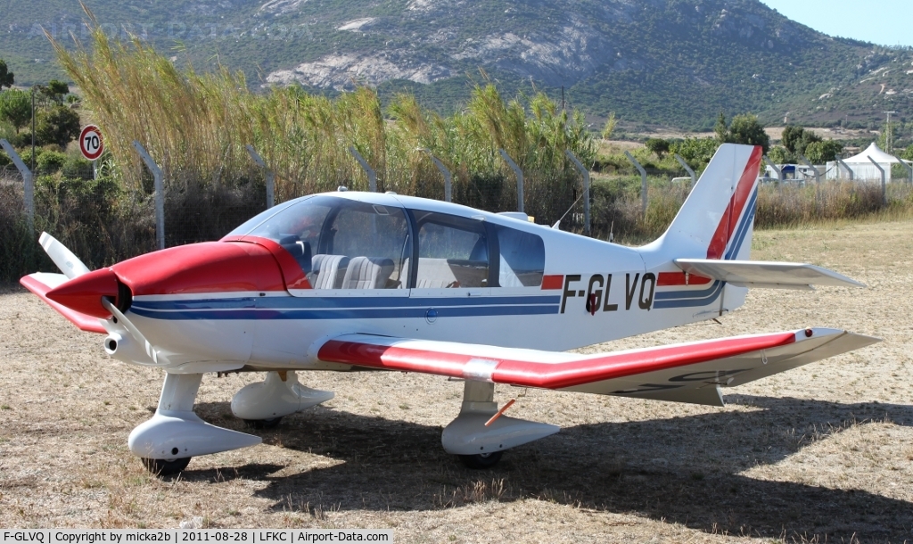 F-GLVQ, Robin DR-400-140B Major C/N 2166, Parked