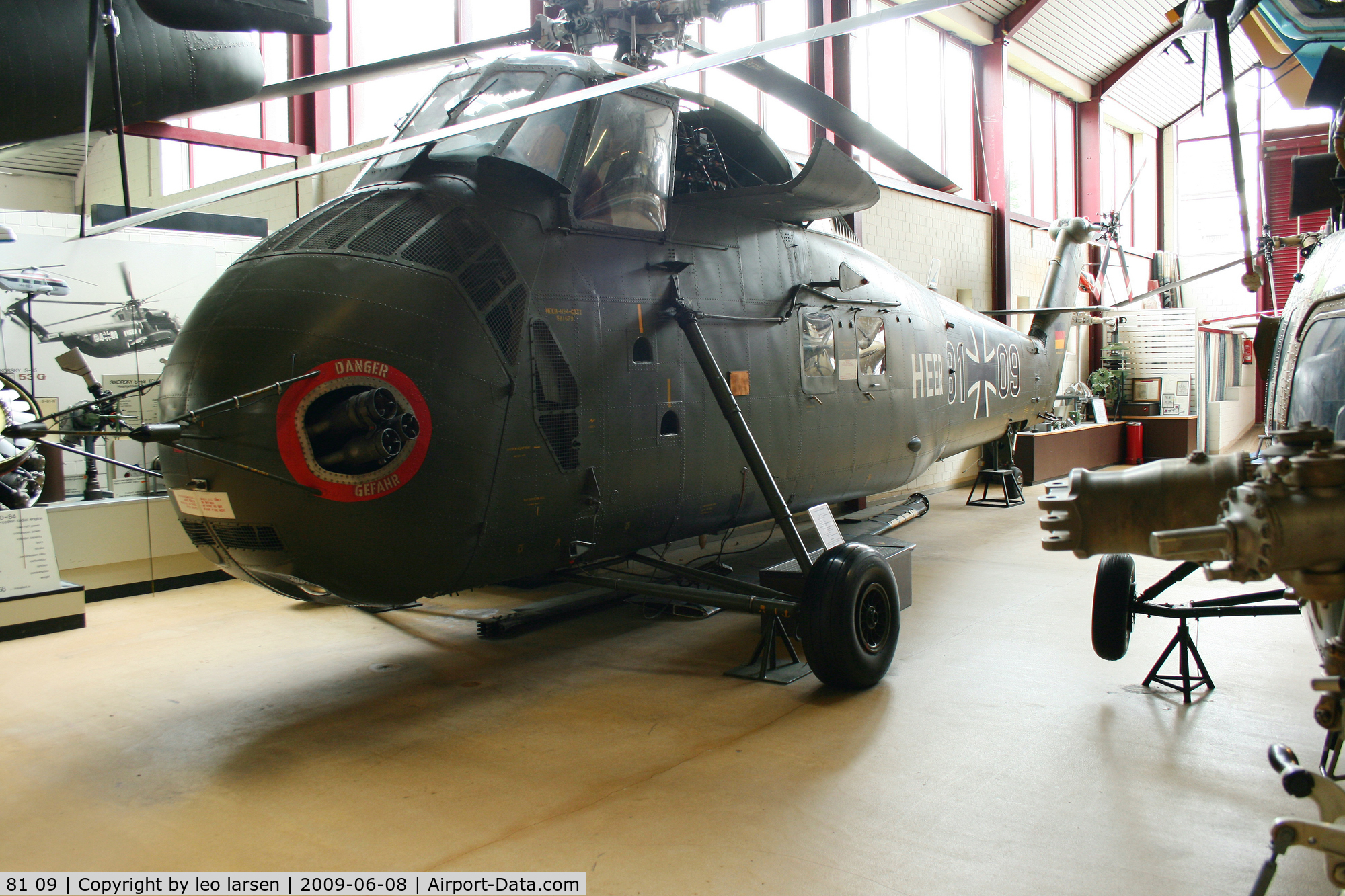 81 09, Sikorsky H-34G Choctaw C/N 58-1679, Bückeburg Helikopter Museum
8.6.09
