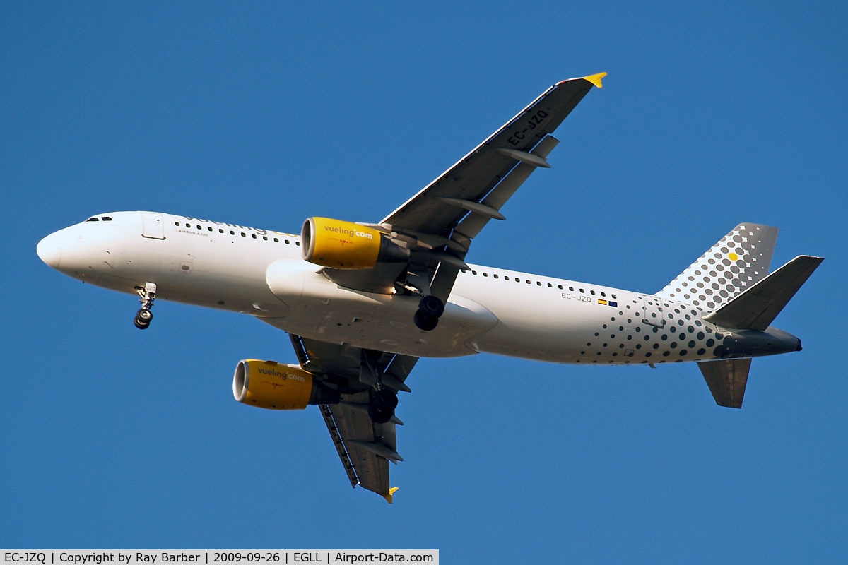 EC-JZQ, 1999 Airbus A320-214 C/N 992, Airbus A320-214 [0992] (Vueling Airlines) Home~G 26/09/2009