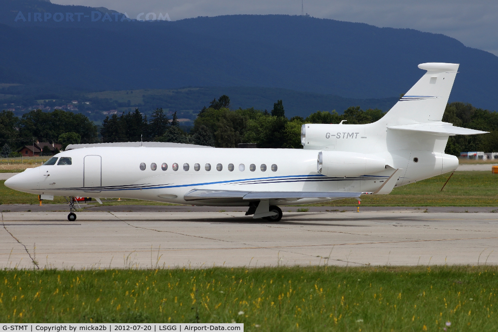 G-STMT, 2011 Dassault Falcon 7X C/N 148, Taxiing