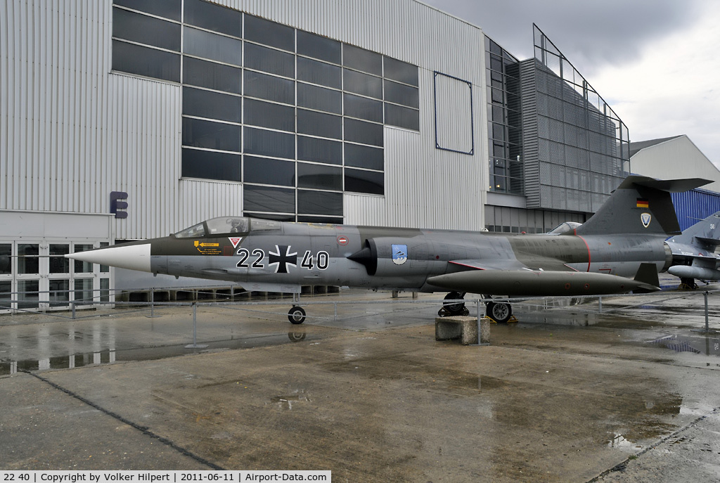 22 40, Lockheed F-104G Starfighter C/N 683-7118, at Le Bourget