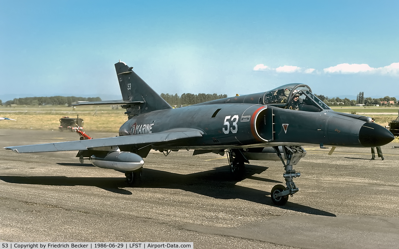 53, Dassault Super Etendard C/N 59, taxying to the active