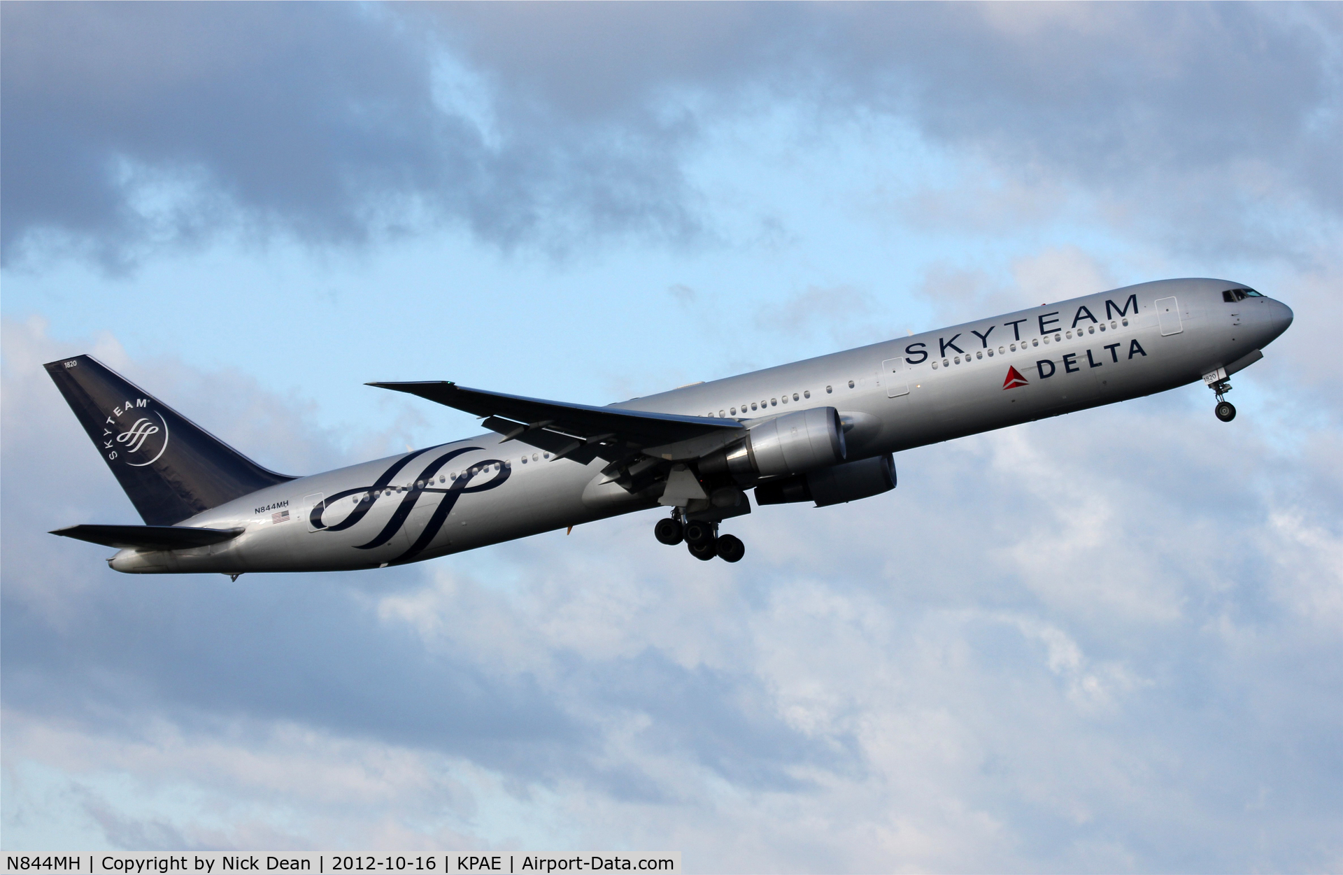 N844MH, 2002 Boeing 767-432/ER C/N 29717, KPAE/PAE Departing to KSEA after maint. at ATS