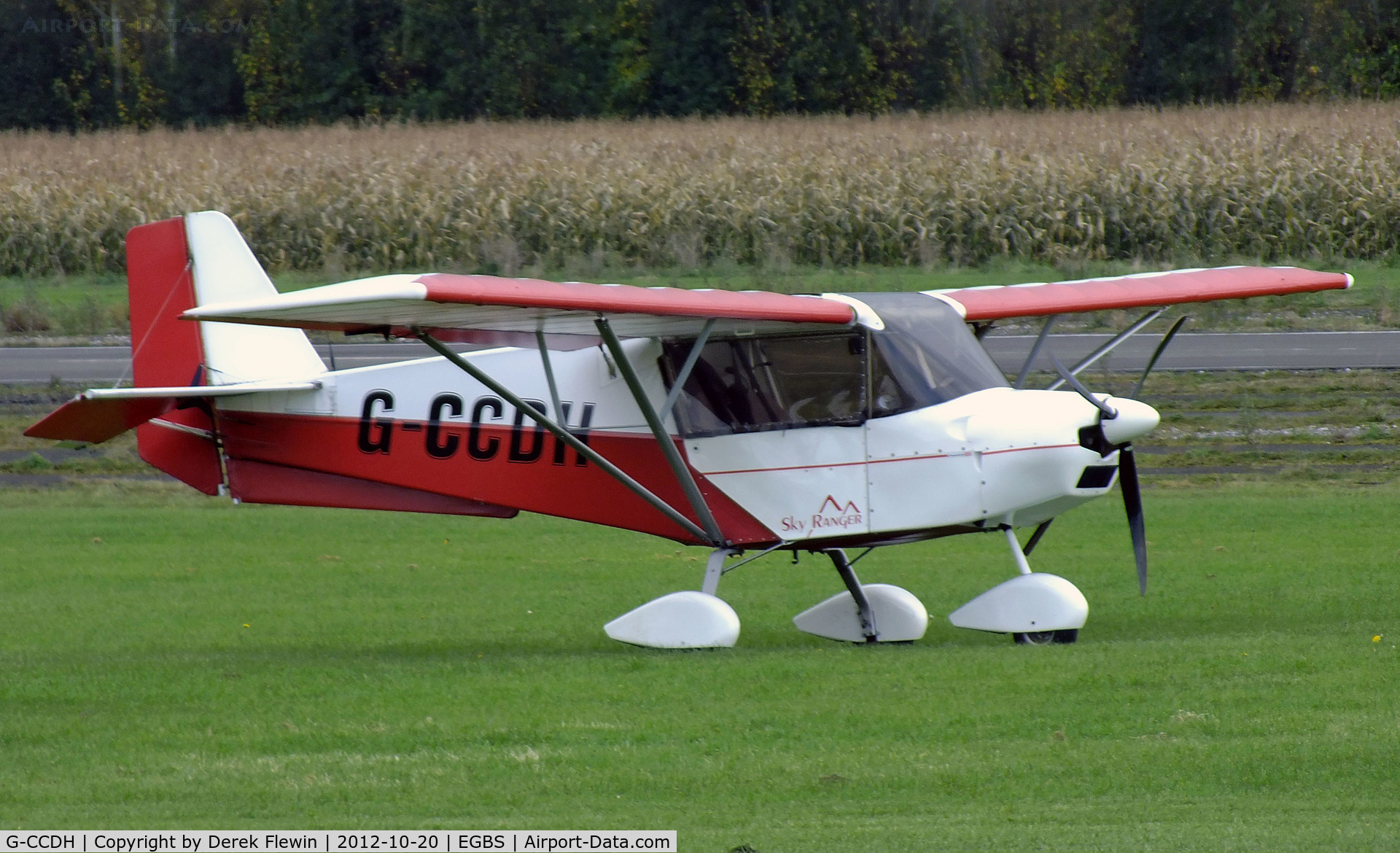 G-CCDH, 2003 Hepworth Skyranger 912(2) C/N BMAA/HB/233, EGBS resident.