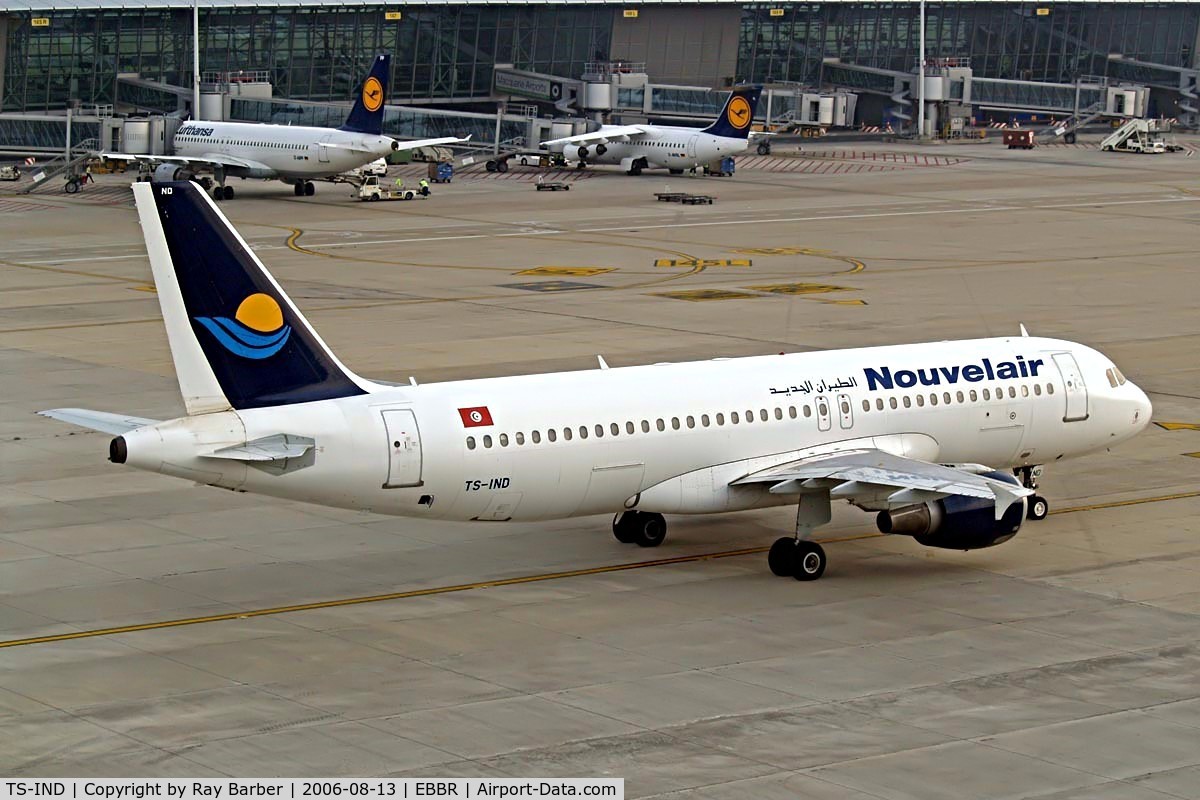 TS-IND, 1992 Airbus A320-212 C/N 348, Airbus A320-212 [0348] (Nouvelair Tunisie) Brussels~OO 13/08/2006