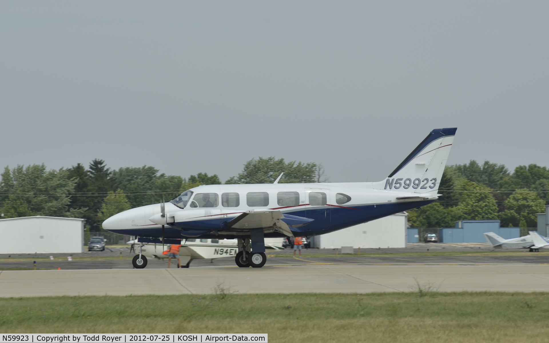 N59923, 1975 Piper PA-31-350 Chieftain C/N 31-7552040, Airventure 2012