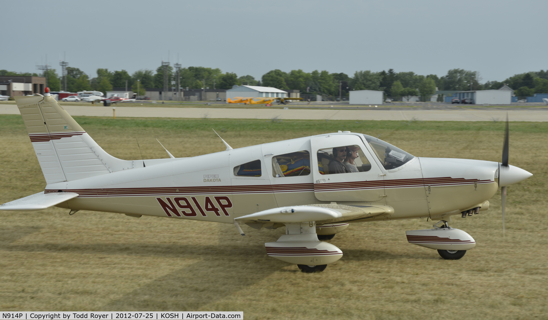 N914P, 1983 Piper PA-28-236 Dakota C/N 28-8311015, Airventure 2012