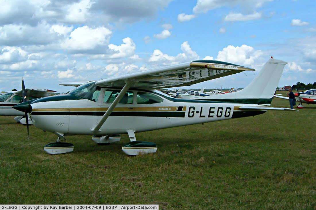 G-LEGG, 1980 Reims F182Q Skylane C/N 0145, R/Cessna F.182Q Skylane [0145] Kemble~G 09/07/2004