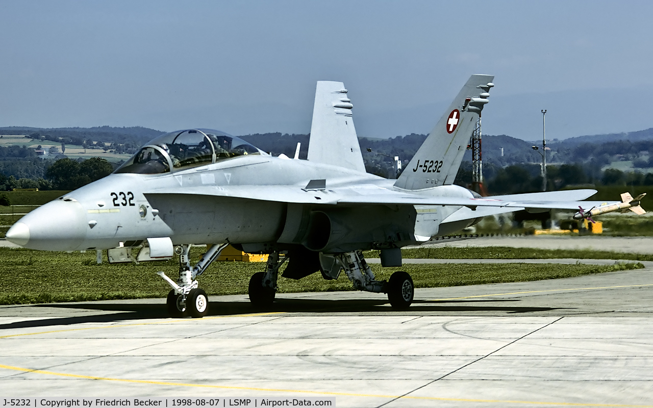 J-5232, 1996 McDonnell Douglas F/A-18D Hornet C/N 1308, taxying back to the flightline at Payerne AB