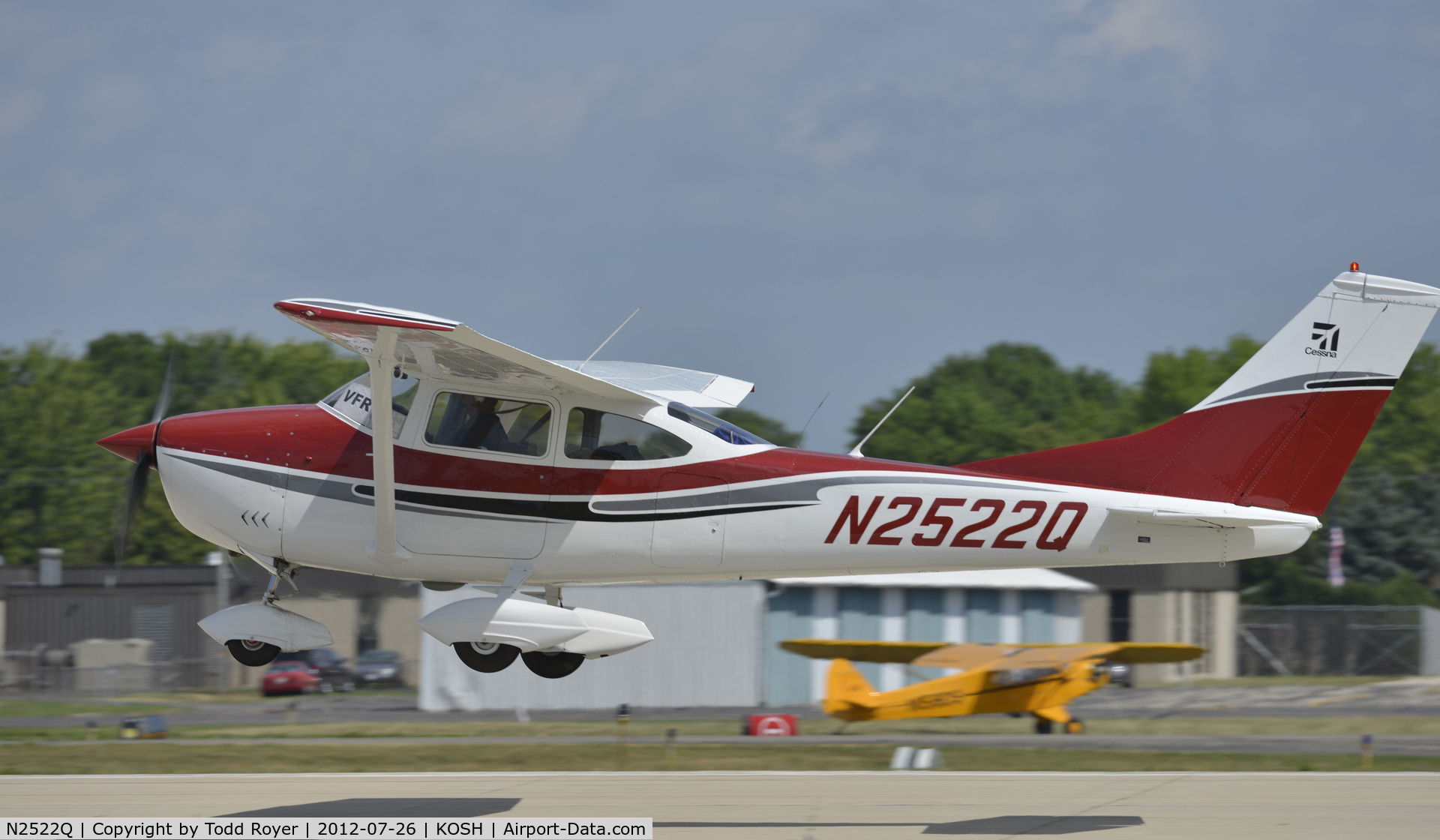 N2522Q, 1966 Cessna 182K Skylane C/N 18257722, Airventure 2012