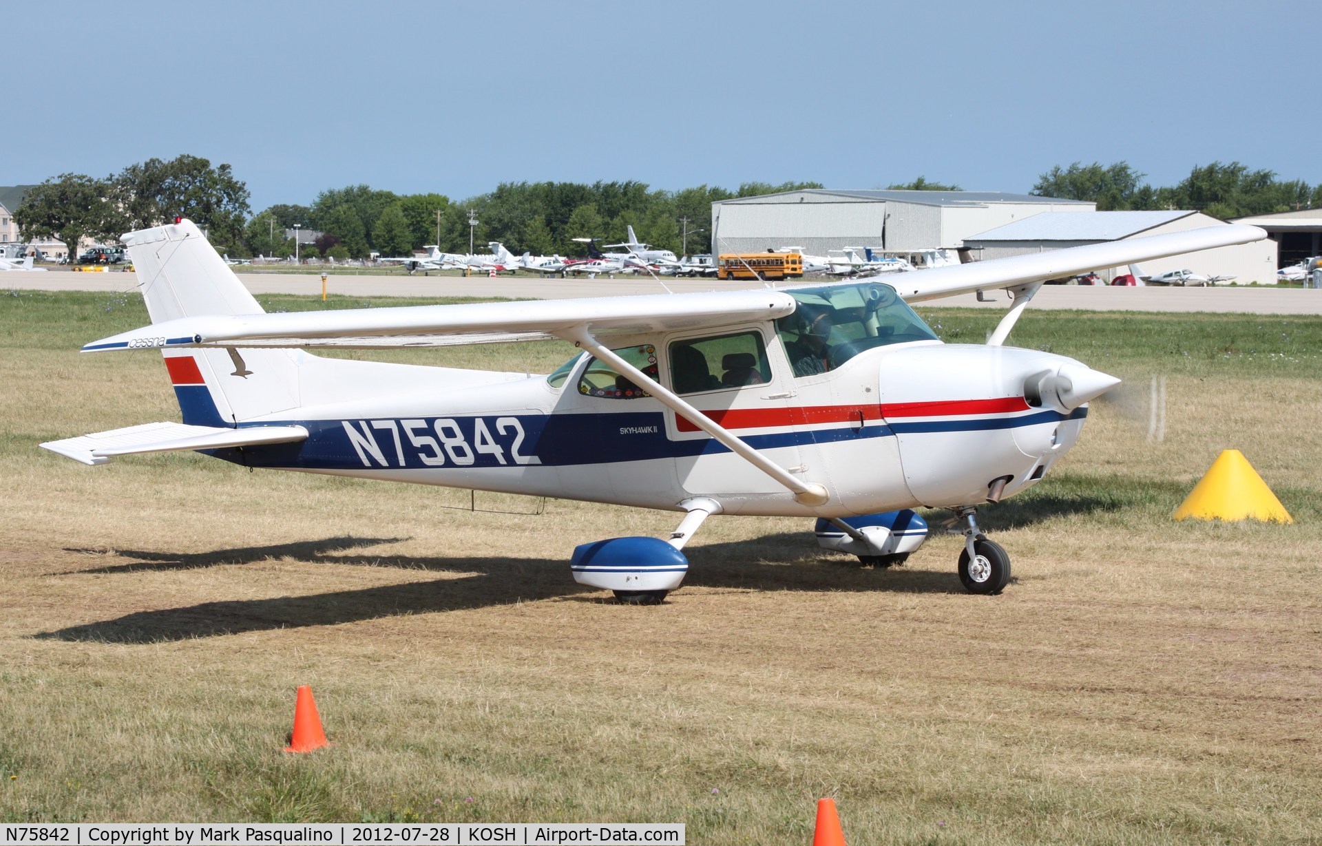 N75842, 1976 Cessna 172N C/N 17267997, Cessna 172N